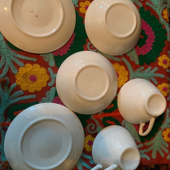 Vintage Set! 1 tea cup, 2 bowls, 2 saucers - Picture 5 of 7